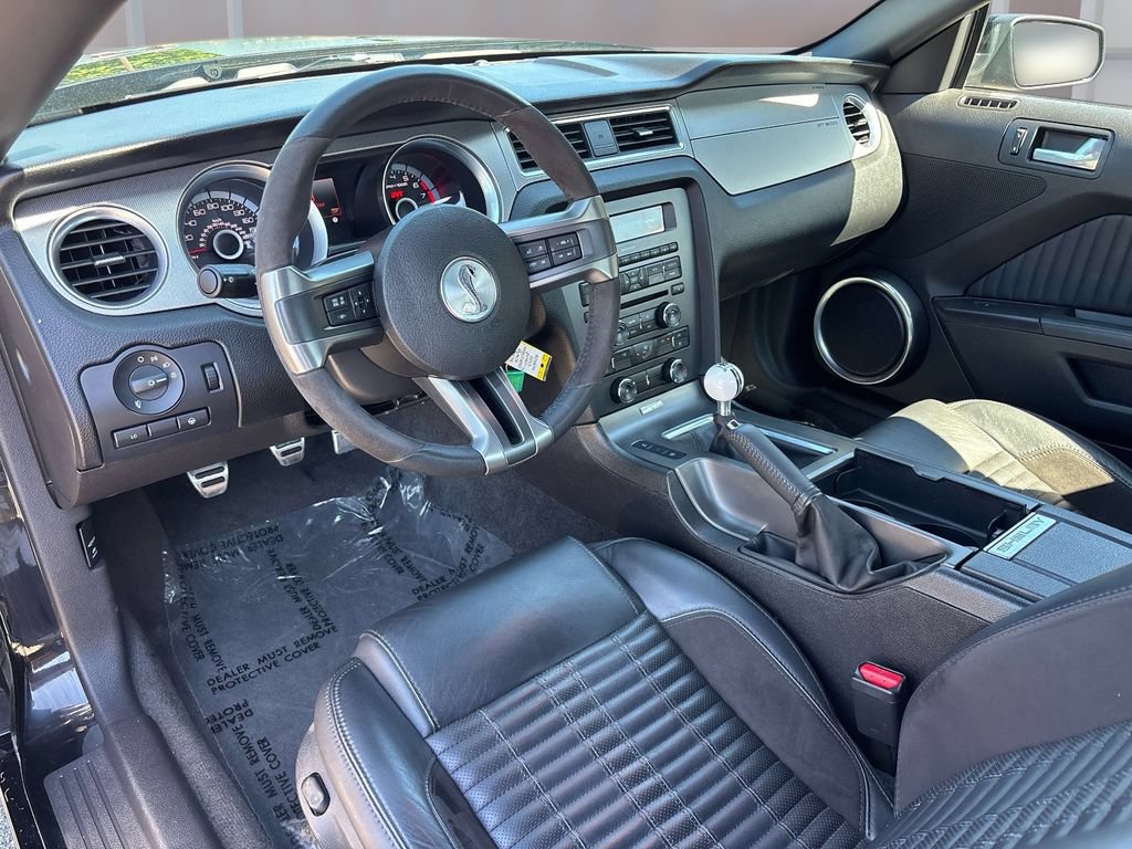 Used 2013 Ford Mustang Shelby GT500 RWD image 12