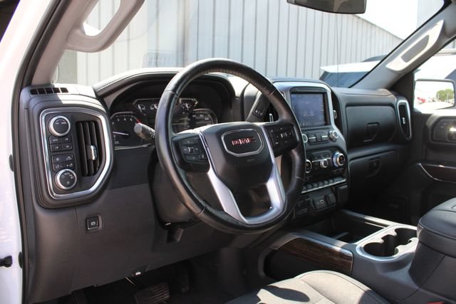 Used 2020 GMC Sierra 1500 Elevation w/ Elevation Value Package AWD/4WD image 2