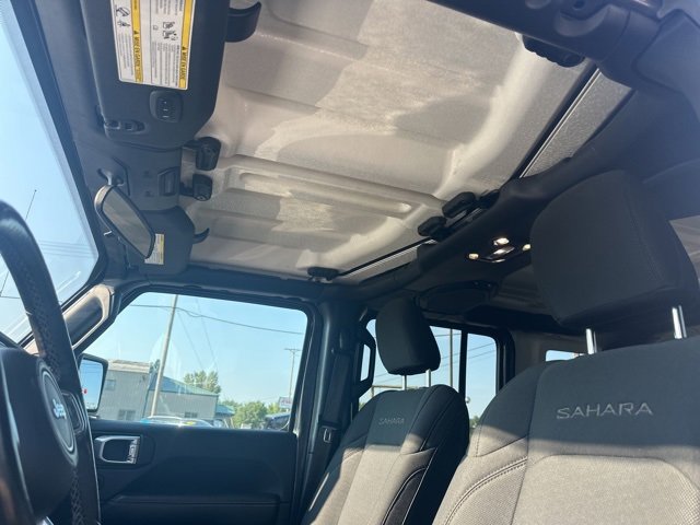 Used 2021 Jeep Wrangler Unlimited Sahara w/ Cold Weather Group image 13
