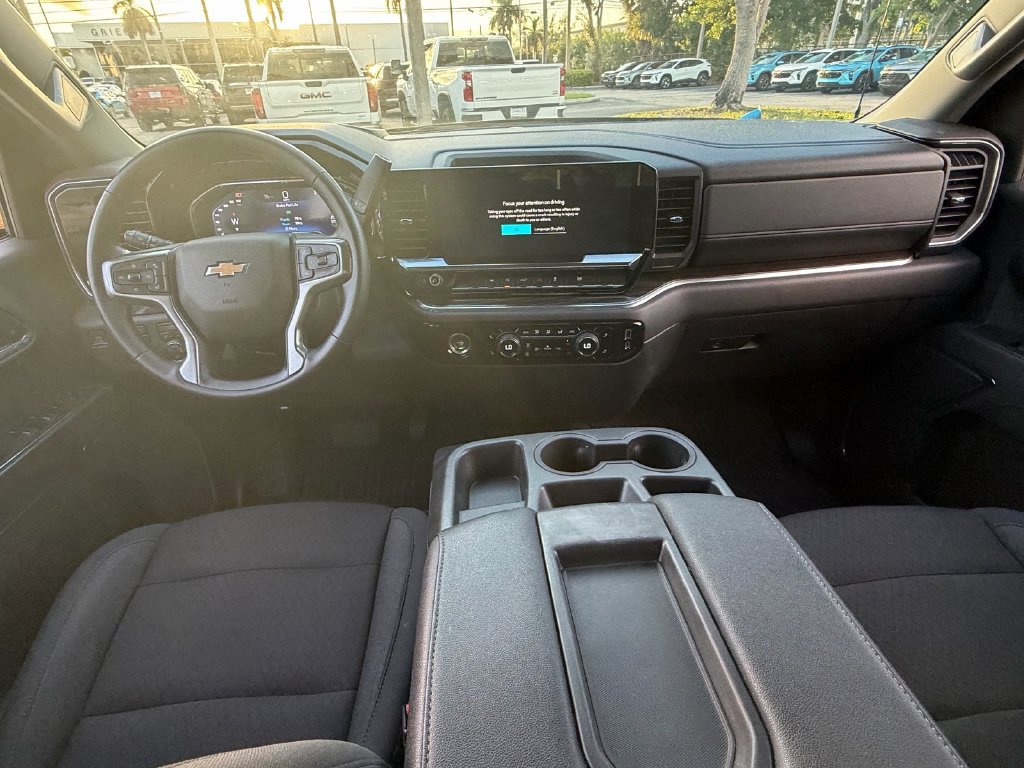 Used 2024 Chevrolet Silverado 1500 LT AWD/4WD image 13