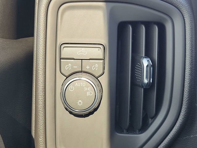 Certified 2026 Chevrolet Silverado 1500 Custom RWD image 17
