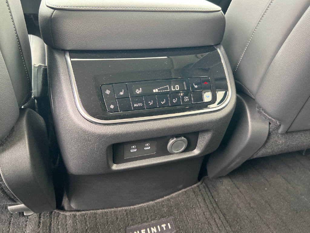 Certified 2025 INFINITI QX80 Pure AWD/4WD image 30
