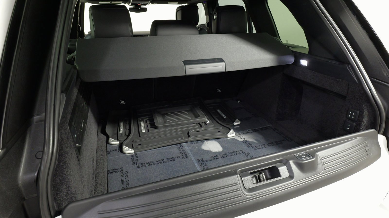 Used 2022 Land Rover Range Rover Westminster Edition image 65