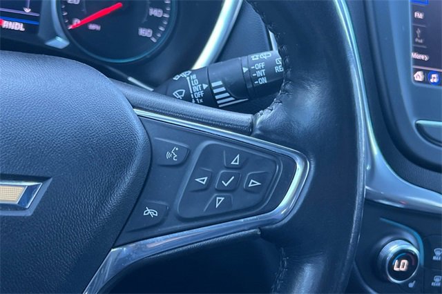 Used 2020 Chevrolet Equinox LT image 32