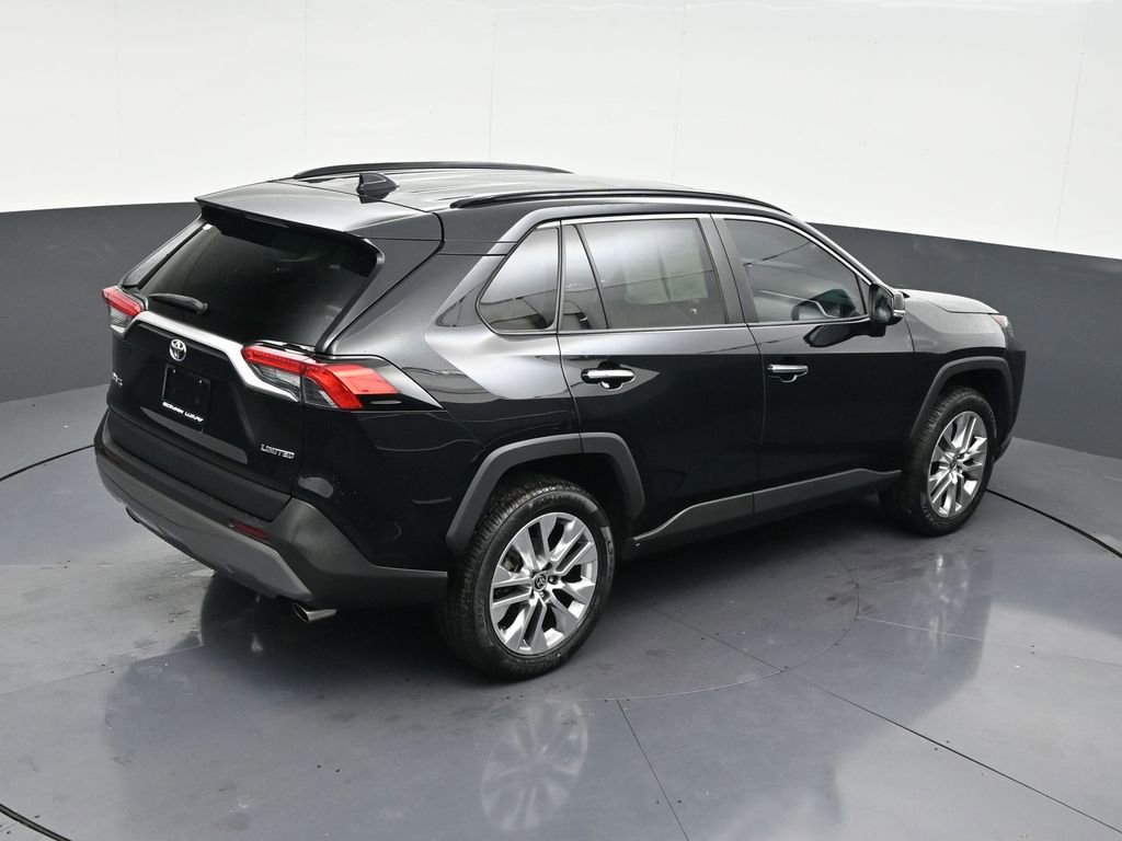 Used 2022 Toyota RAV4 Limited w/ Limited Grade Weather Package FWD image 18