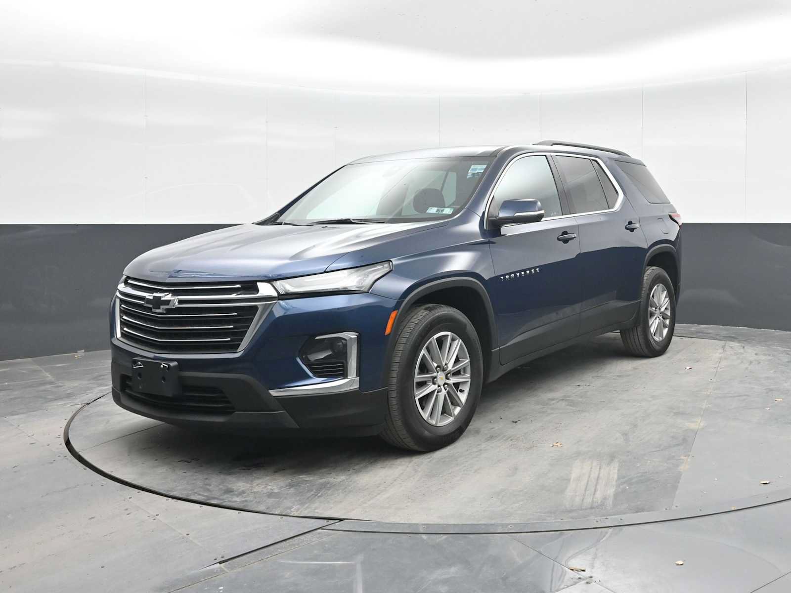 Used 2023 Chevrolet Traverse LT AWD/4WD image 5