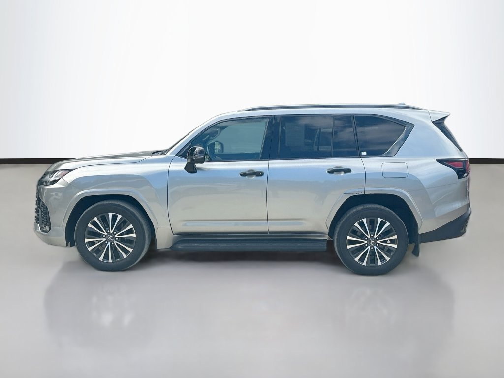 Used 2024 Lexus LX 600 4WD w/ Appearance Package image 8