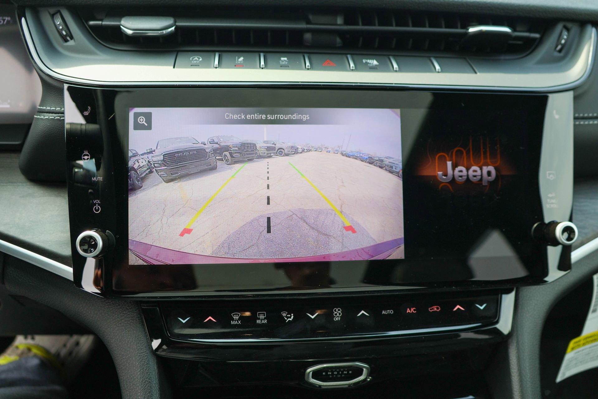 New 2026 Jeep Grand Cherokee Limited image 18