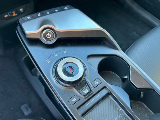 Certified 2025 Kia EV6 Wind image 21