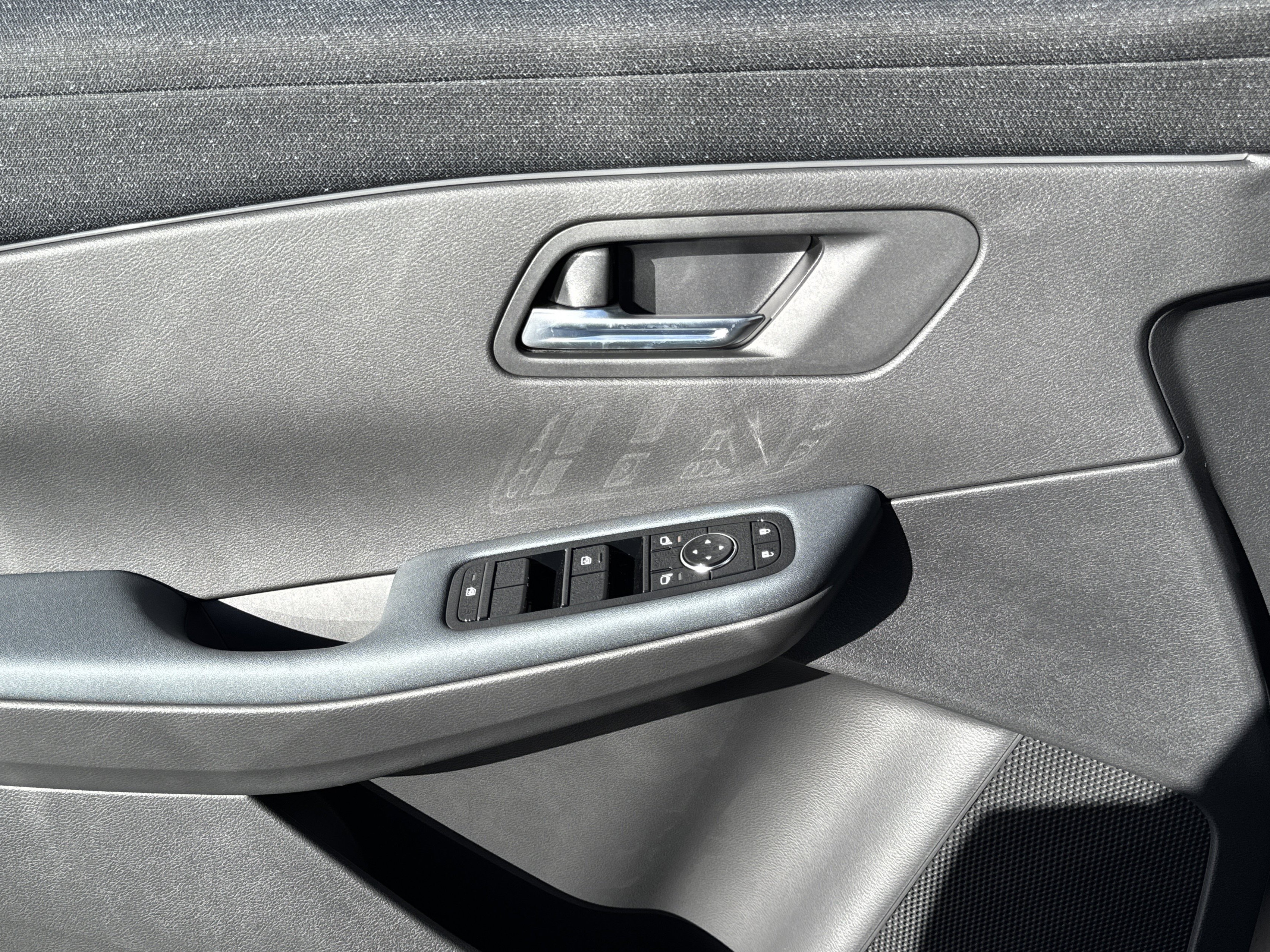 New 2026 Nissan Leaf SV+ FWD image 9