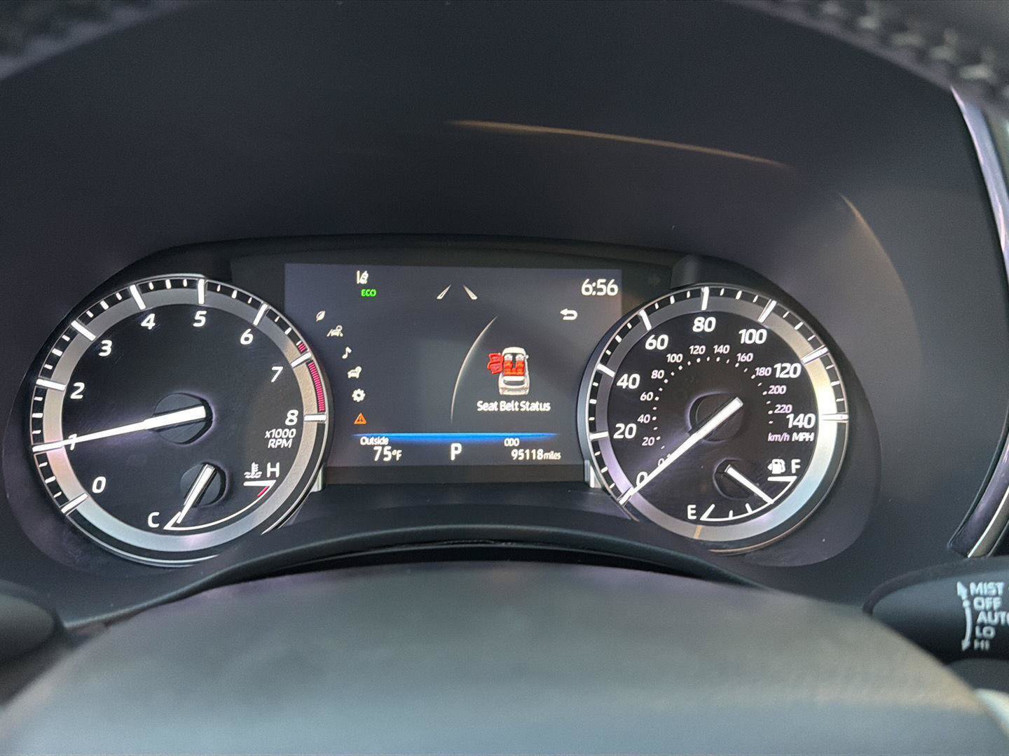 Used 2022 Toyota Highlander Platinum FWD image 25
