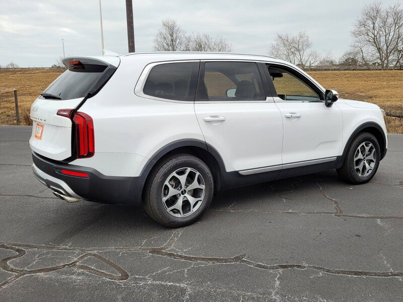 Used 2022 Kia Telluride EX image 12