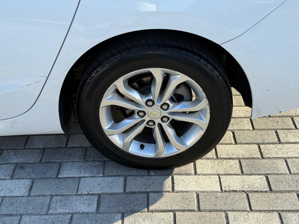 Used 2019 Chevrolet Cruze LT w/ Convenience Package image 35