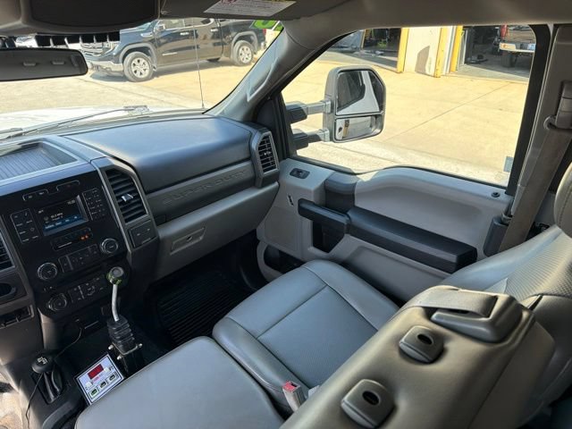 Used 2018 Ford F550 4x4 SuperCab Super Duty image 19