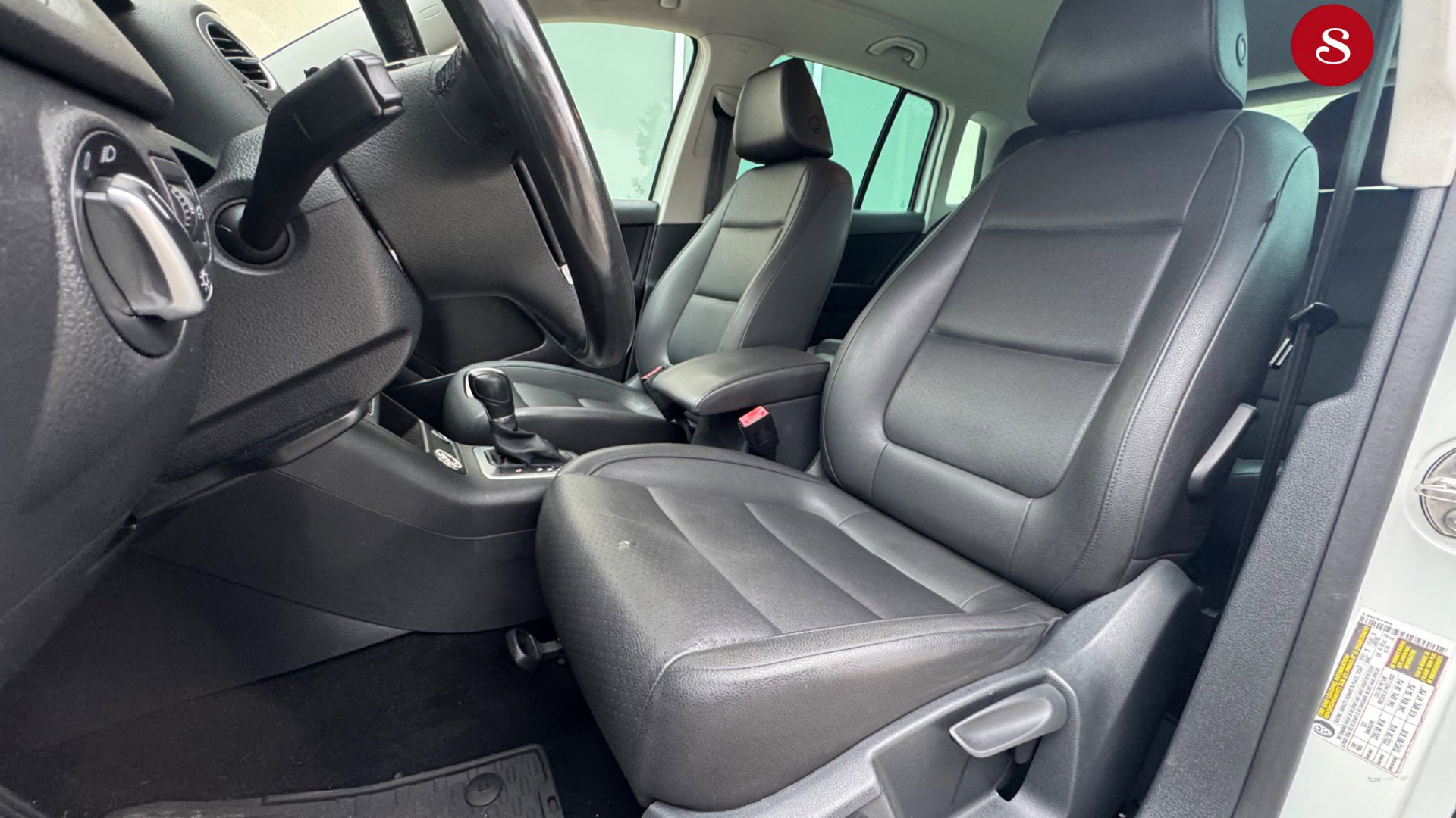 Used 2014 Volkswagen Tiguan SE AWD/4WD image 17