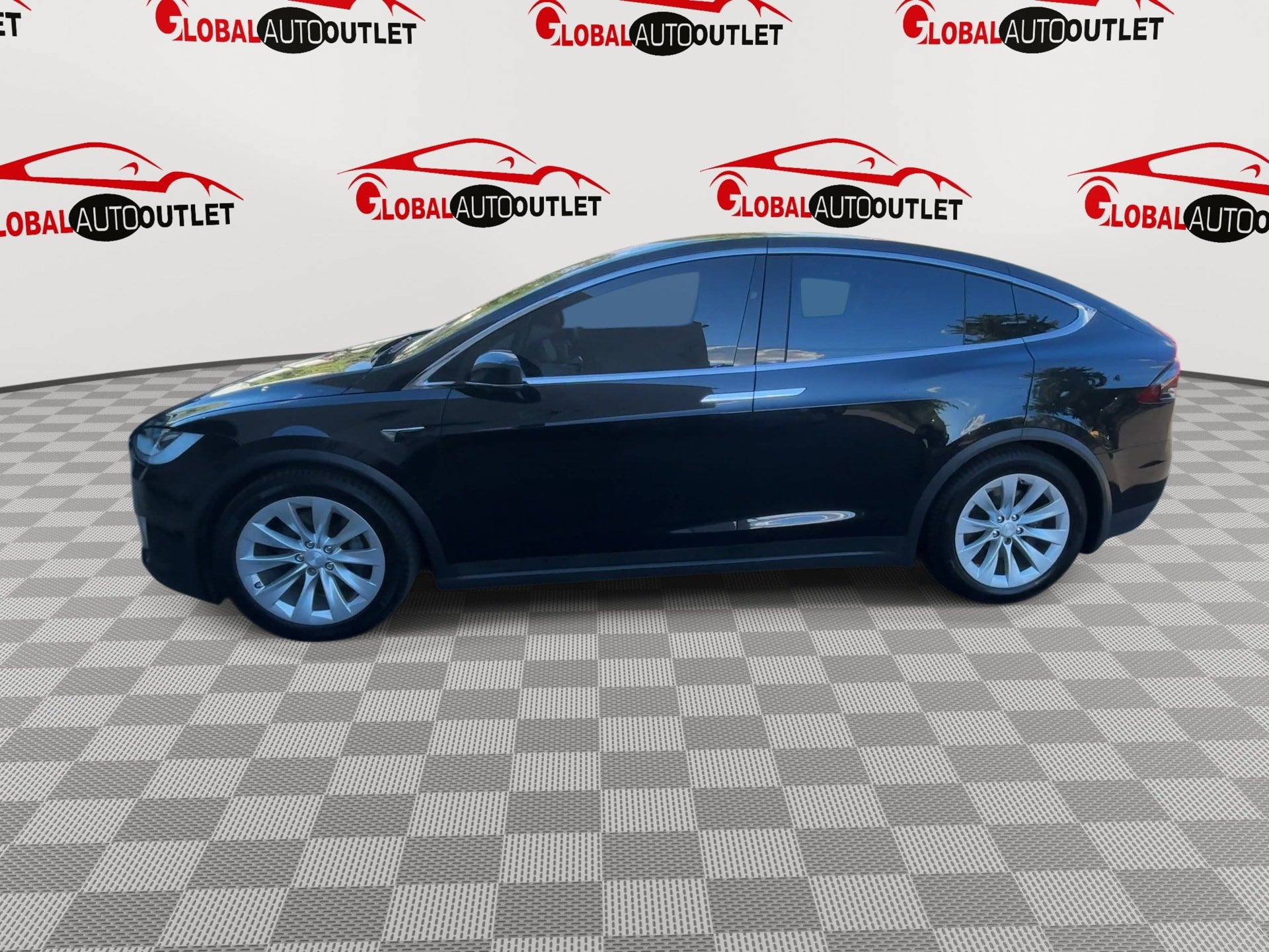 Used 2018 Tesla Model X 100D AWD/4WD image 5