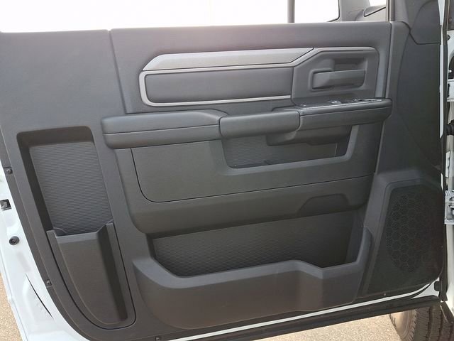 Used 2024 RAM 2500 Tradesman w/ Chrome Appearance Group image 12