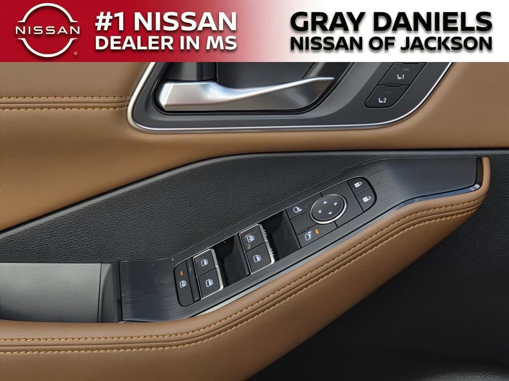 New 2026 Nissan Rogue Platinum w/ Platinum Premium Package image 15