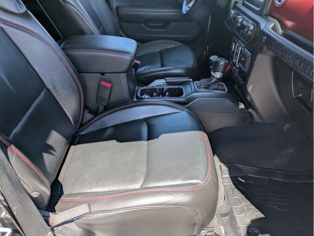 Used 2018 Jeep Wrangler Unlimited Rubicon image 31