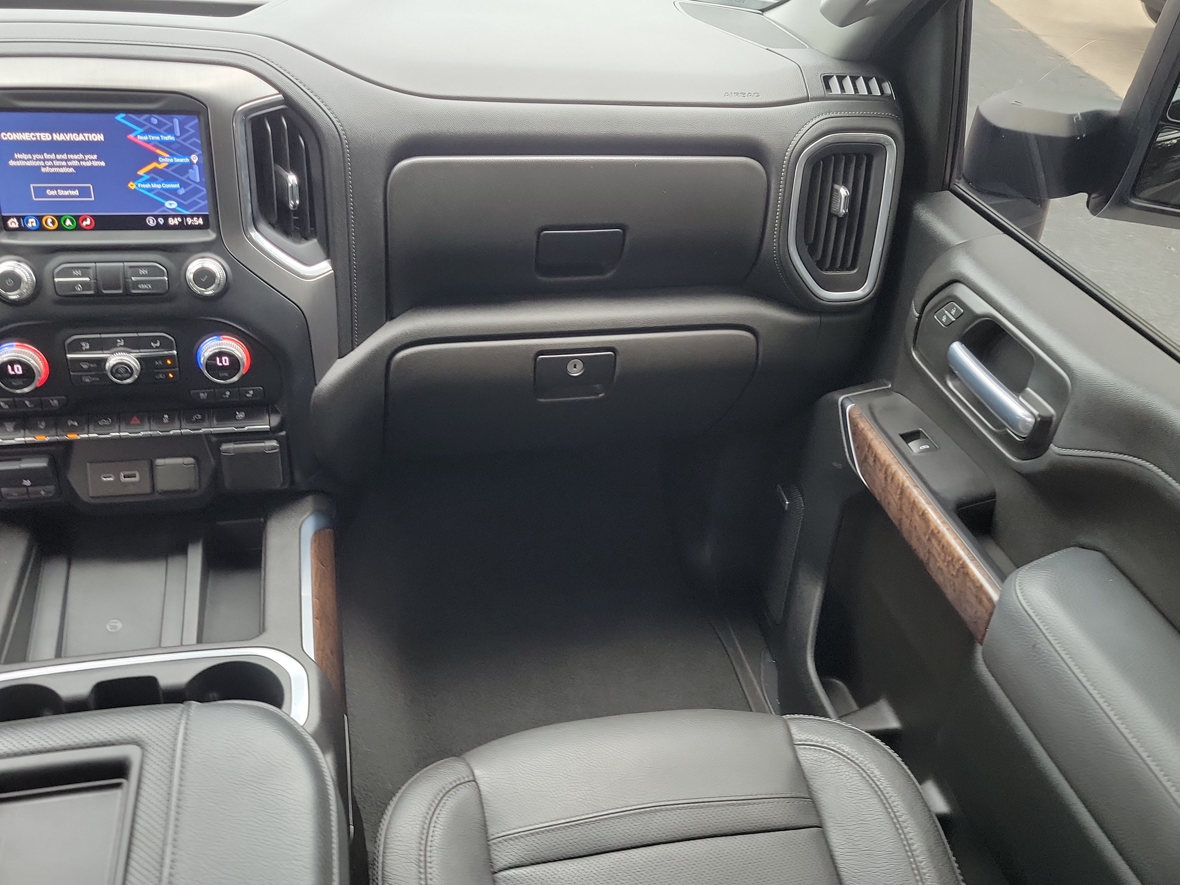 Used 2021 GMC Sierra 3500 Denali w/ Denali Ultimate Package AWD/4WD image 16