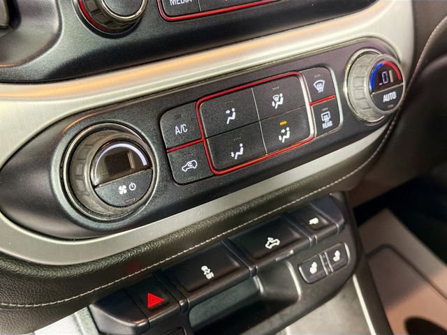 Used 2016 GMC Canyon SLT AWD/4WD image 16