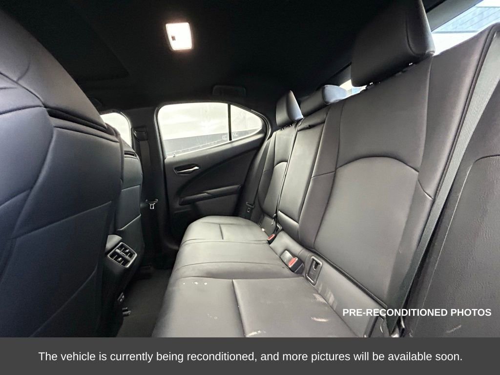 Used 2022 Lexus UX 250h F Sport image 12