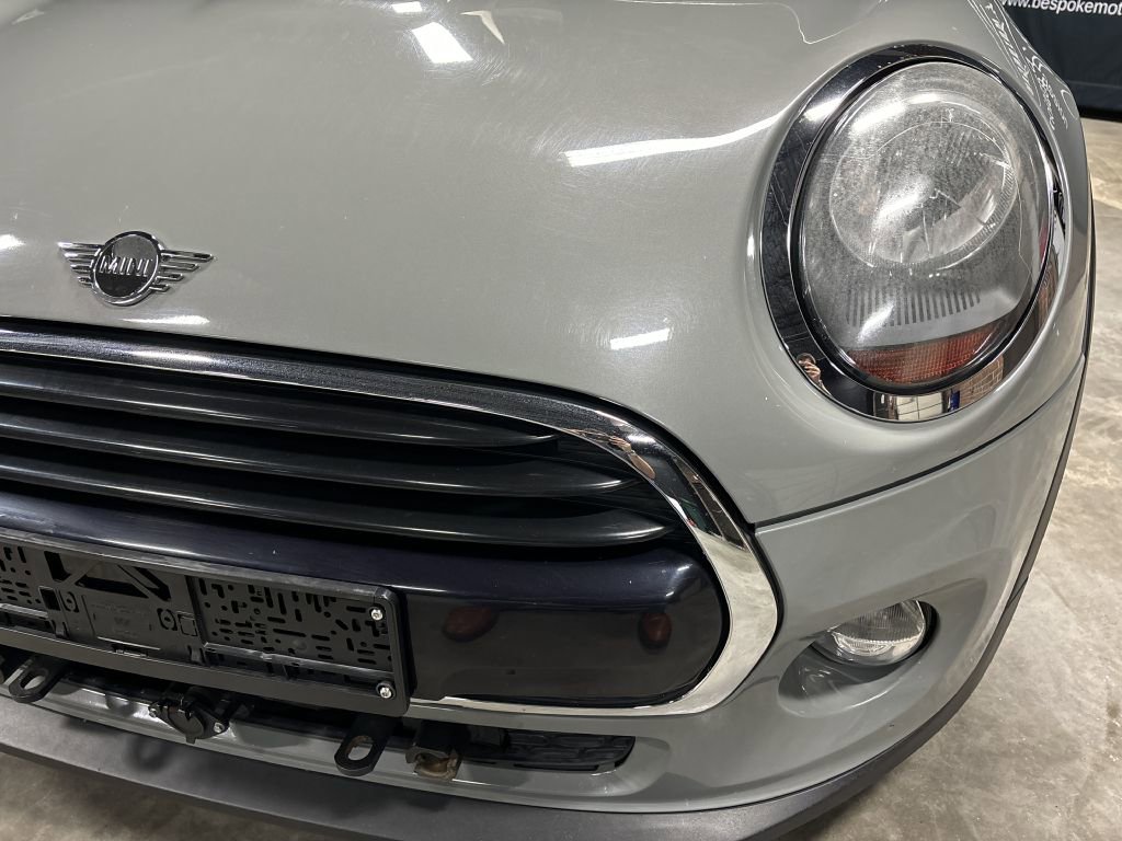 Used 2019 MINI Cooper 2-Door Hardtop w/ Storage Package image 28