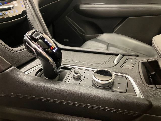 Used 2023 Cadillac XT6 Premium Luxury image 37