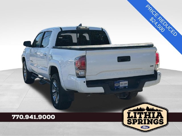 Used 2016 Toyota Tacoma Limited w/ Towing Package RWD image 5