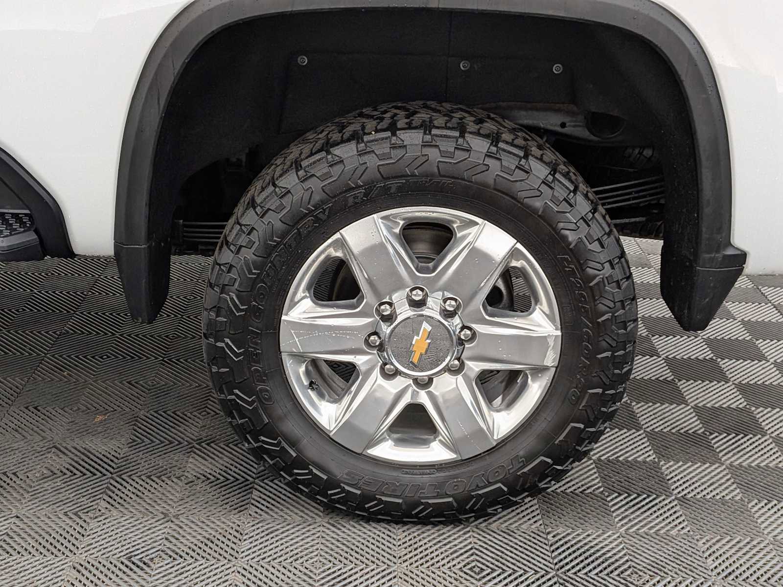 Used 2022 Chevrolet Silverado 2500 LTZ image 17