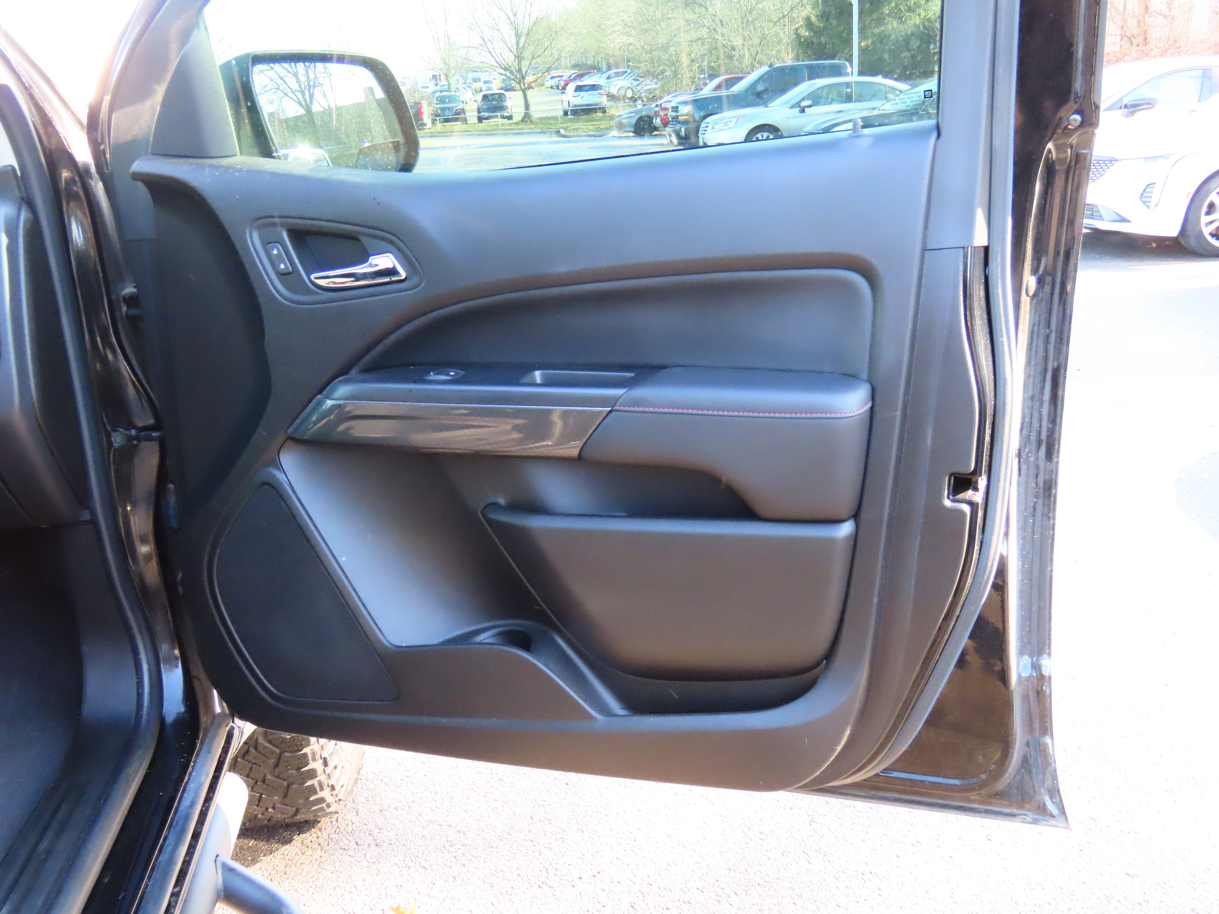 Used 2019 GMC Canyon All Terrain w/ All Terrain X Package image 10