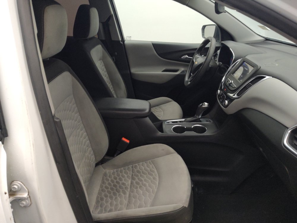 Used 2019 Chevrolet Equinox LS AWD/4WD image 21