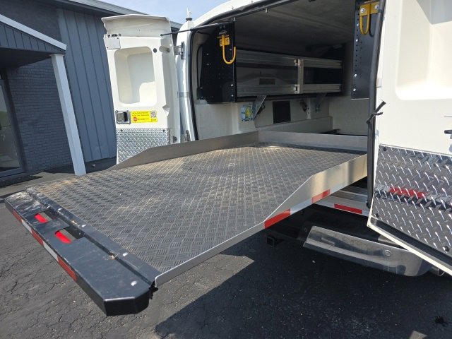 Used 2023 Ford F150 XLT w/ XTR Package image 27