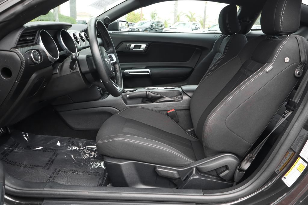 Used 2023 Ford Mustang Coupe RWD image 20