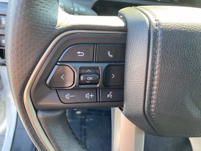 Used 2025 Toyota 4Runner TRD Off-Road Premium AWD/4WD image 23