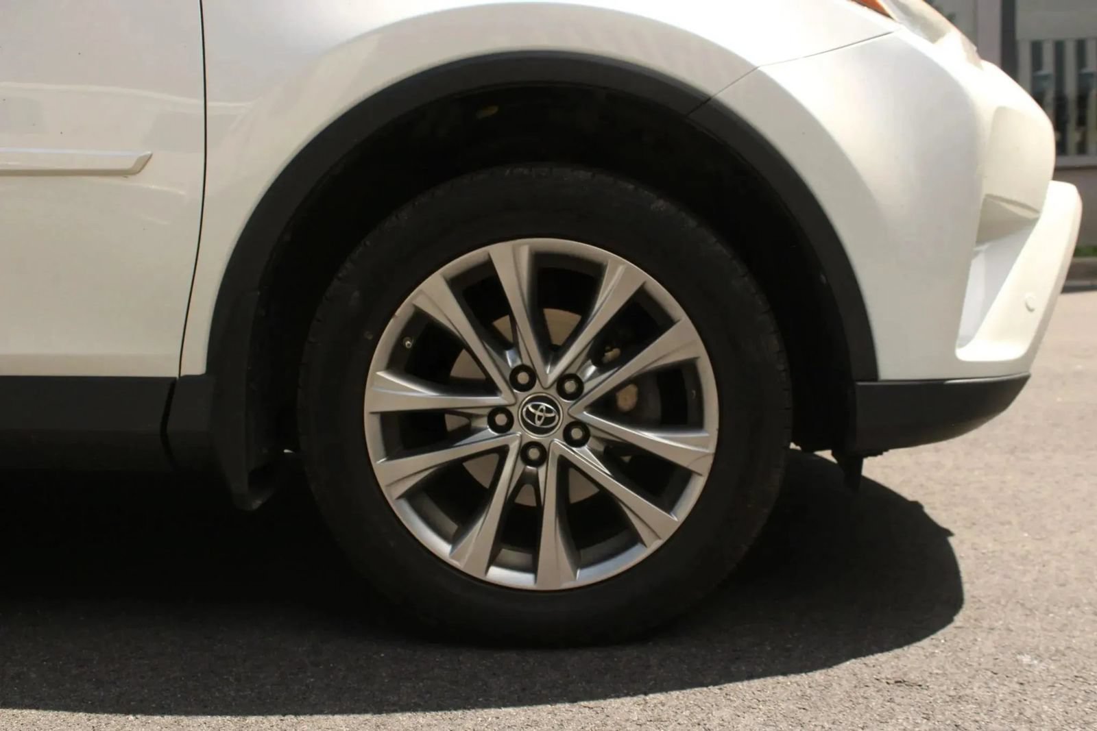 Used 2016 Toyota RAV4 Limited w/ Protection Package AWD/4WD image 7