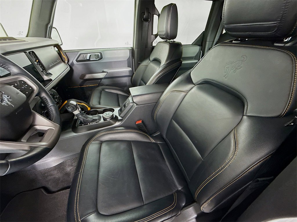 Used 2023 Ford Bronco Badlands image 5