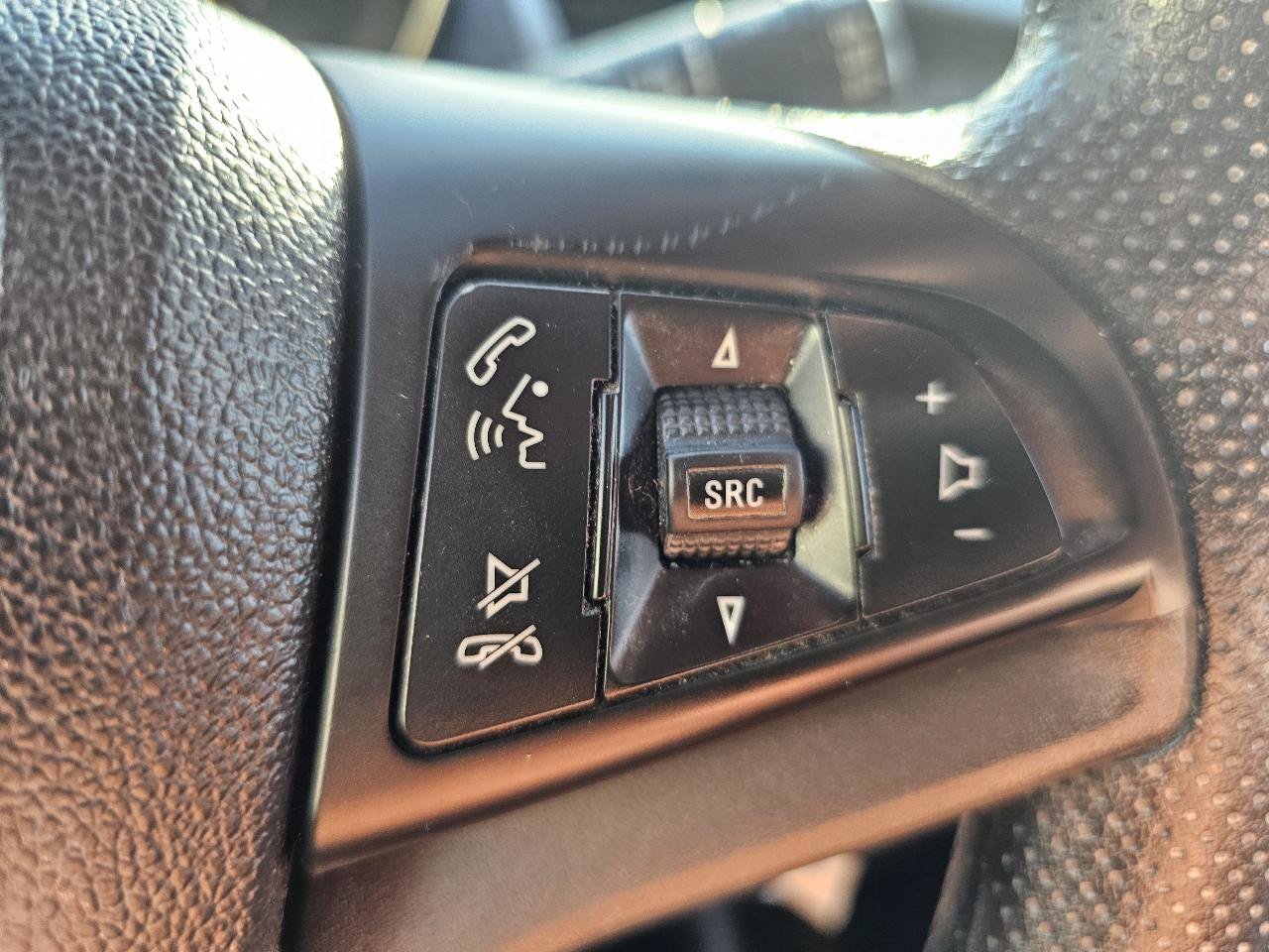 Used 2019 Chevrolet Trax LS w/ Tint and Cruise Package FWD image 10