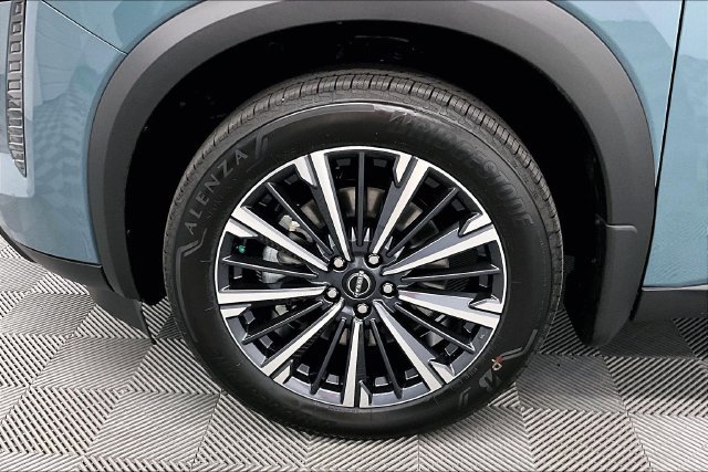 New 2026 Nissan Pathfinder Platinum w/ Lighting Package AWD/4WD image 13