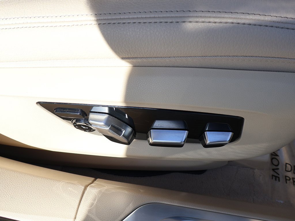 Used 2020 BMW 740i image 36