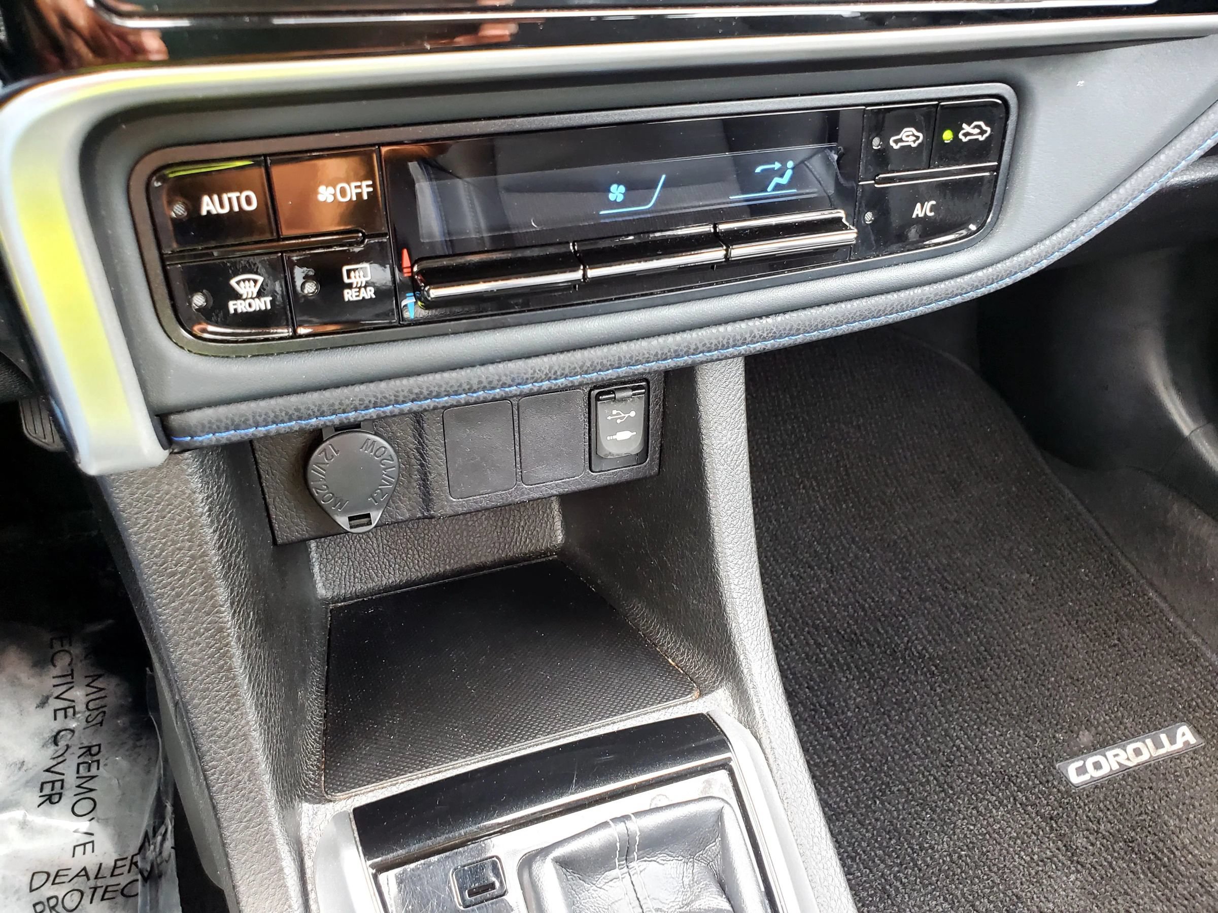 Used 2017 Toyota Corolla SE FWD image 41