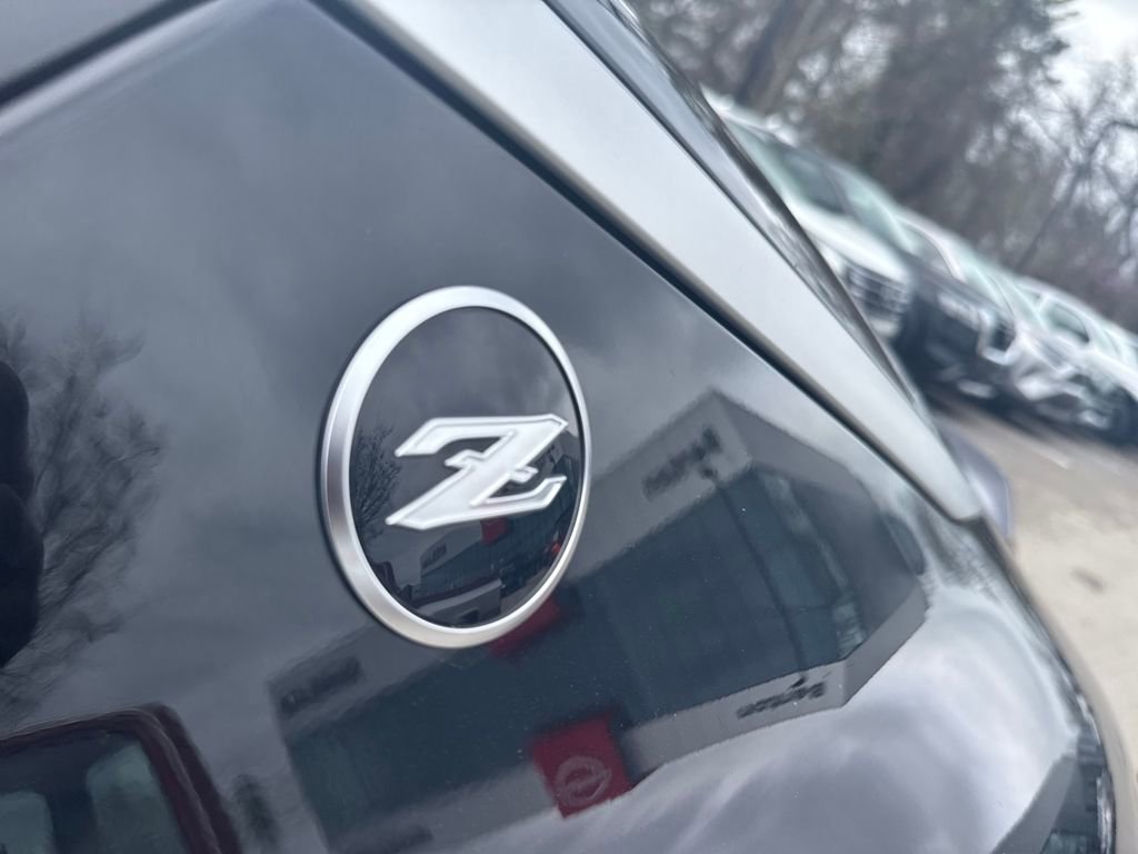 Certified 2024 Nissan Z Performance w/ Floor Mat Package image 39