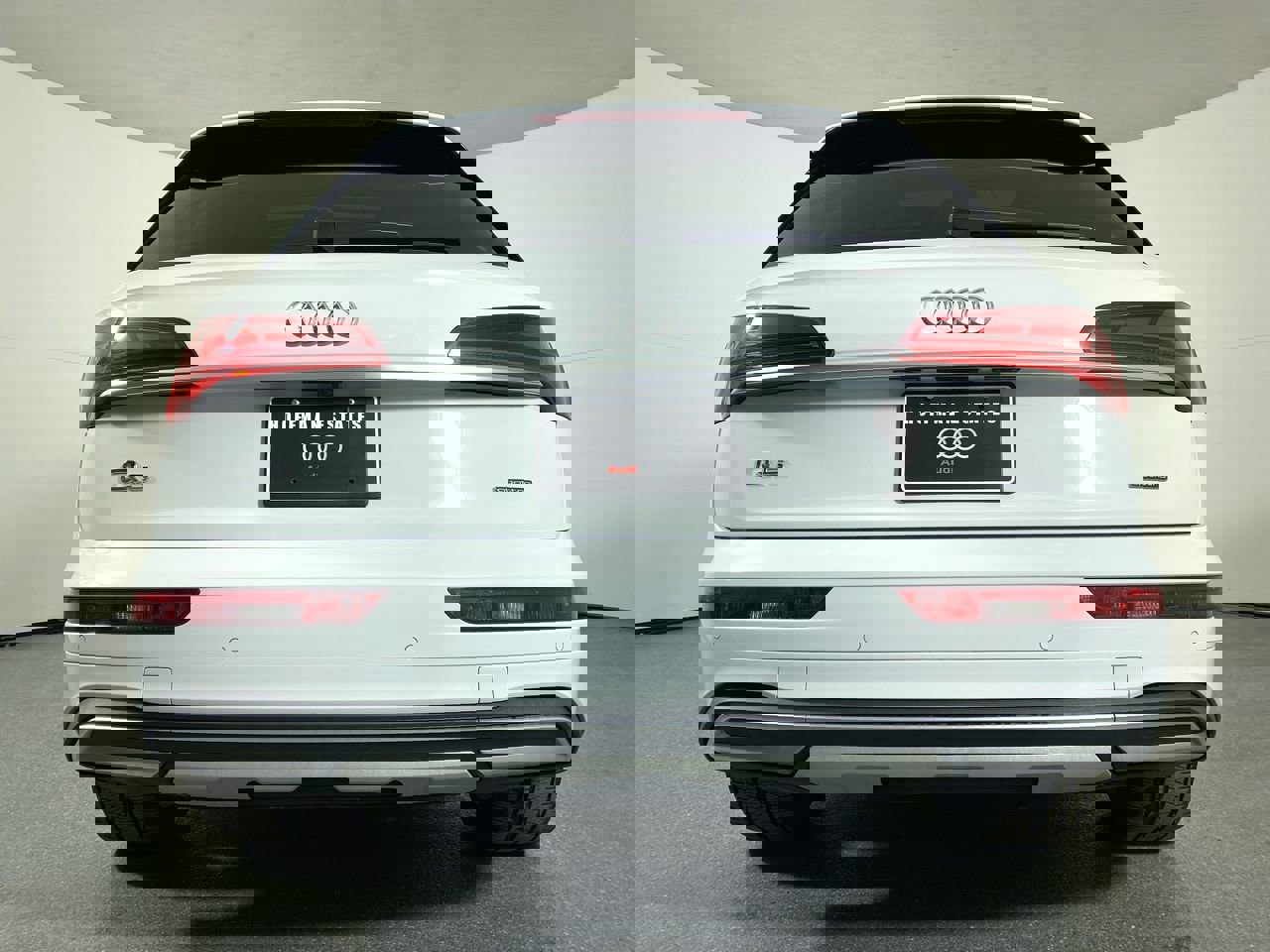 Used 2021 Audi Q5 Premium Plus w/ Premium Plus Package image 33