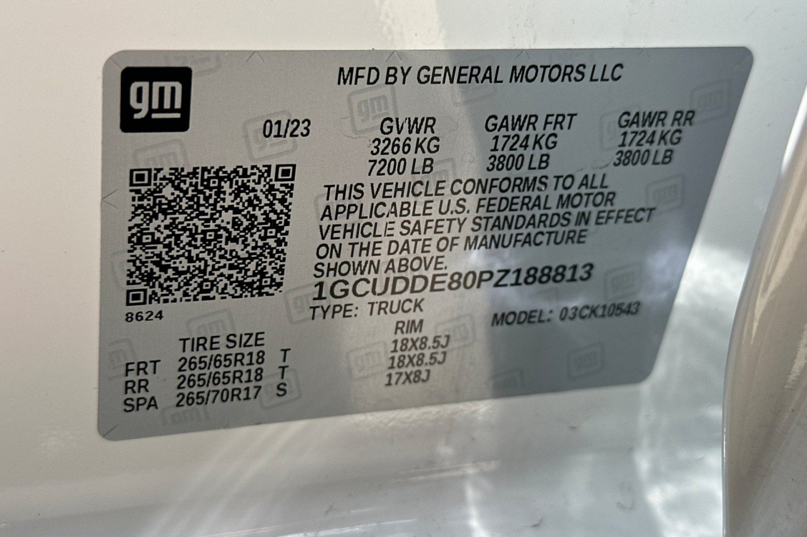 Used 2023 Chevrolet Silverado 1500 LT AWD/4WD image 28