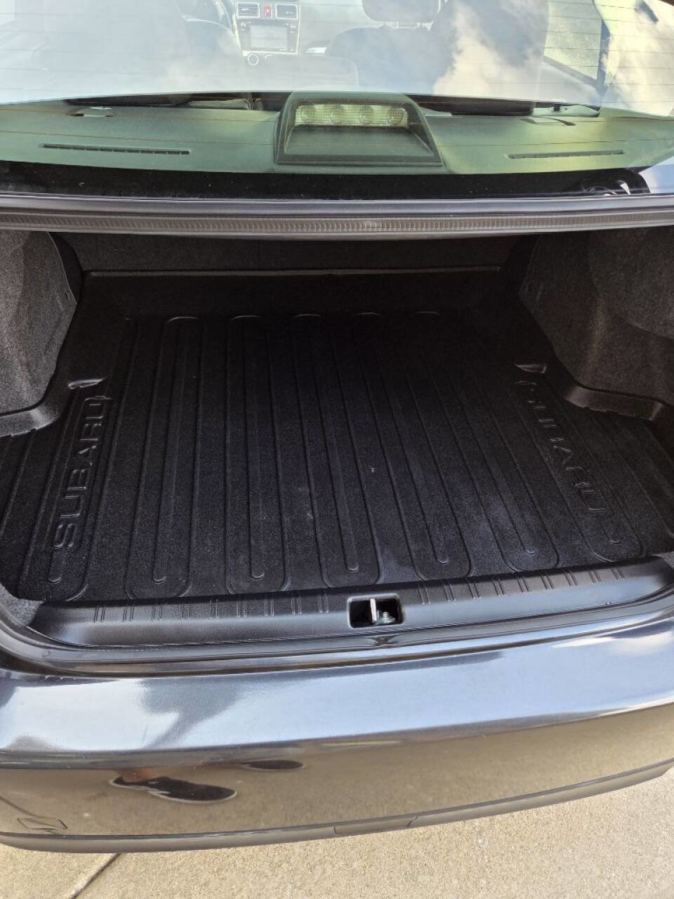 Used 2015 Subaru Impreza 2.0i Limited image 8