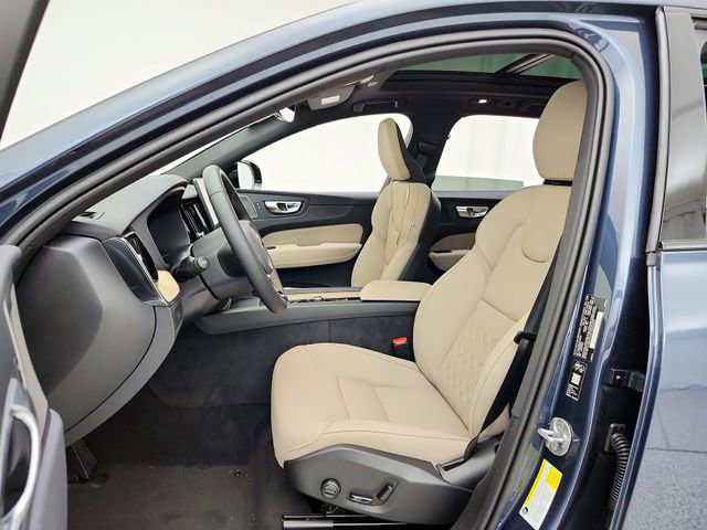 New 2026 Volvo XC60 B5 Plus w/ Climate Package PRO AWD/4WD image 21