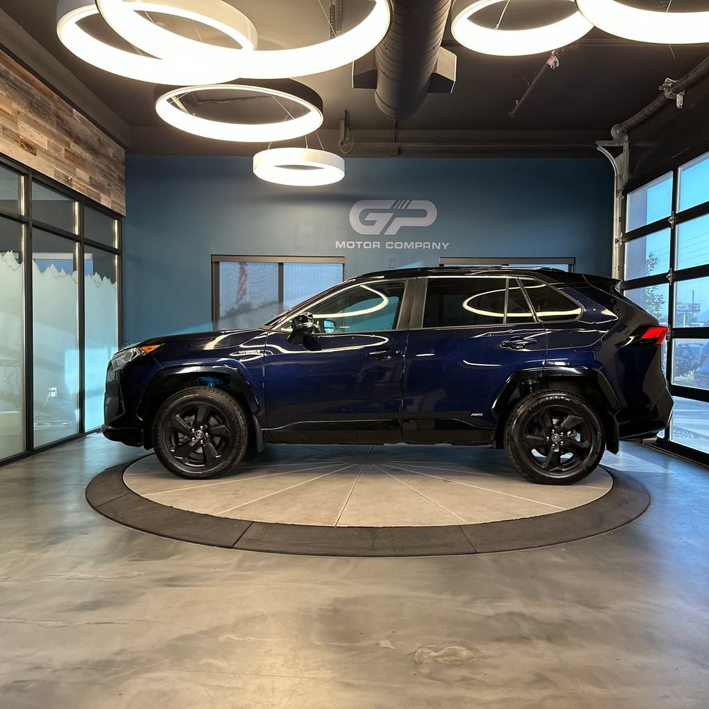 Used 2020 Toyota RAV4 XSE AWD/4WD image 6