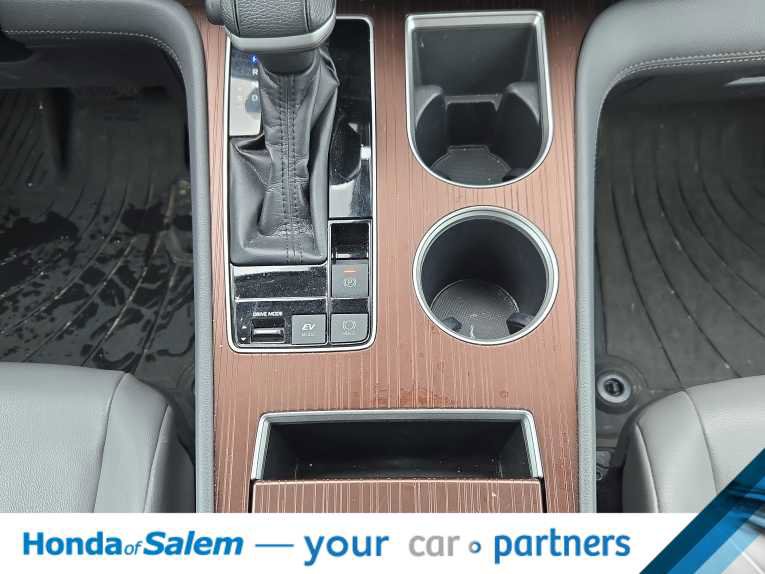 Used 2021 Toyota Sienna XLE w/ XLE Plus Package FWD image 15