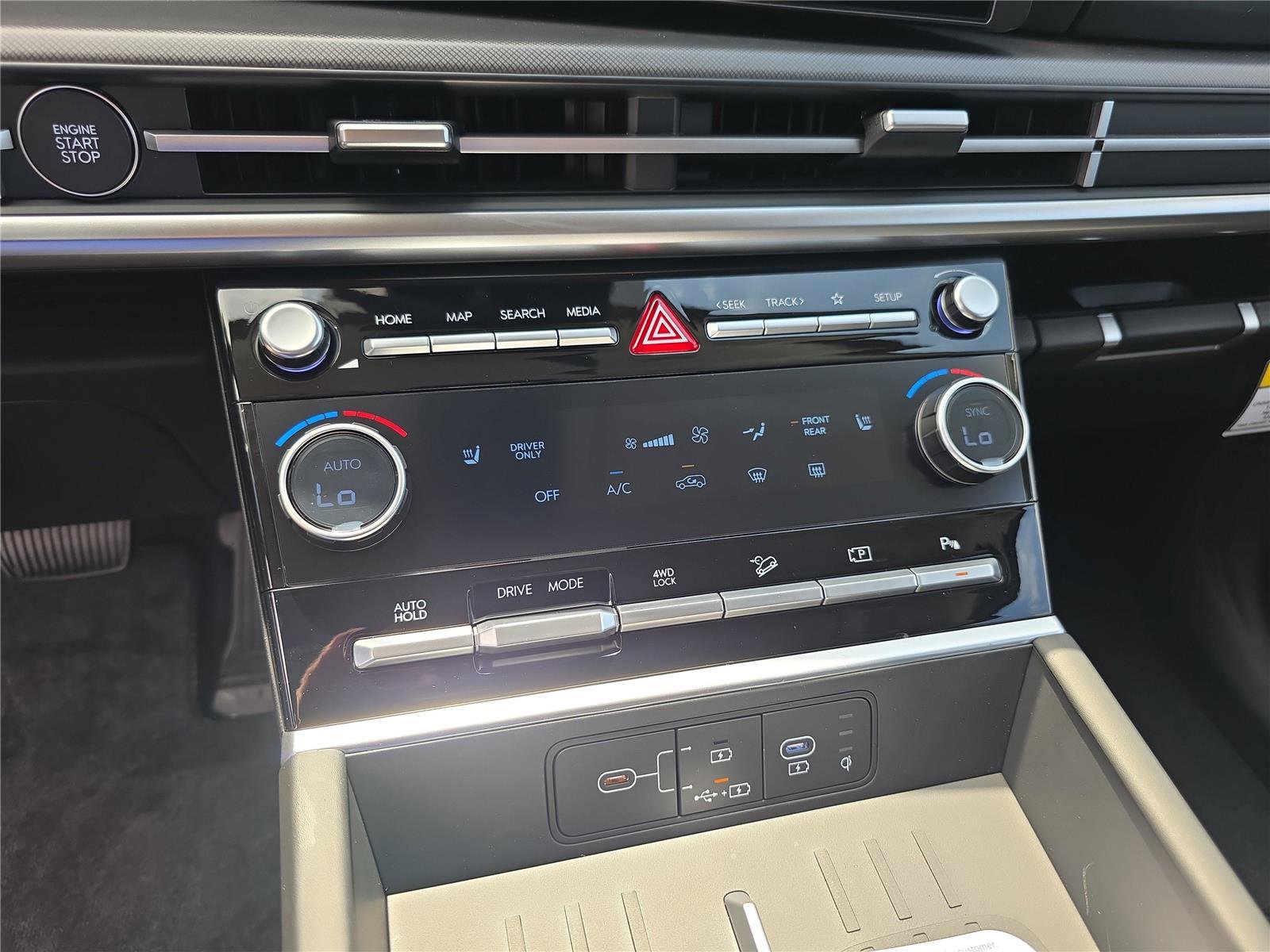 New 2026 Hyundai Santa Fe SEL image 17