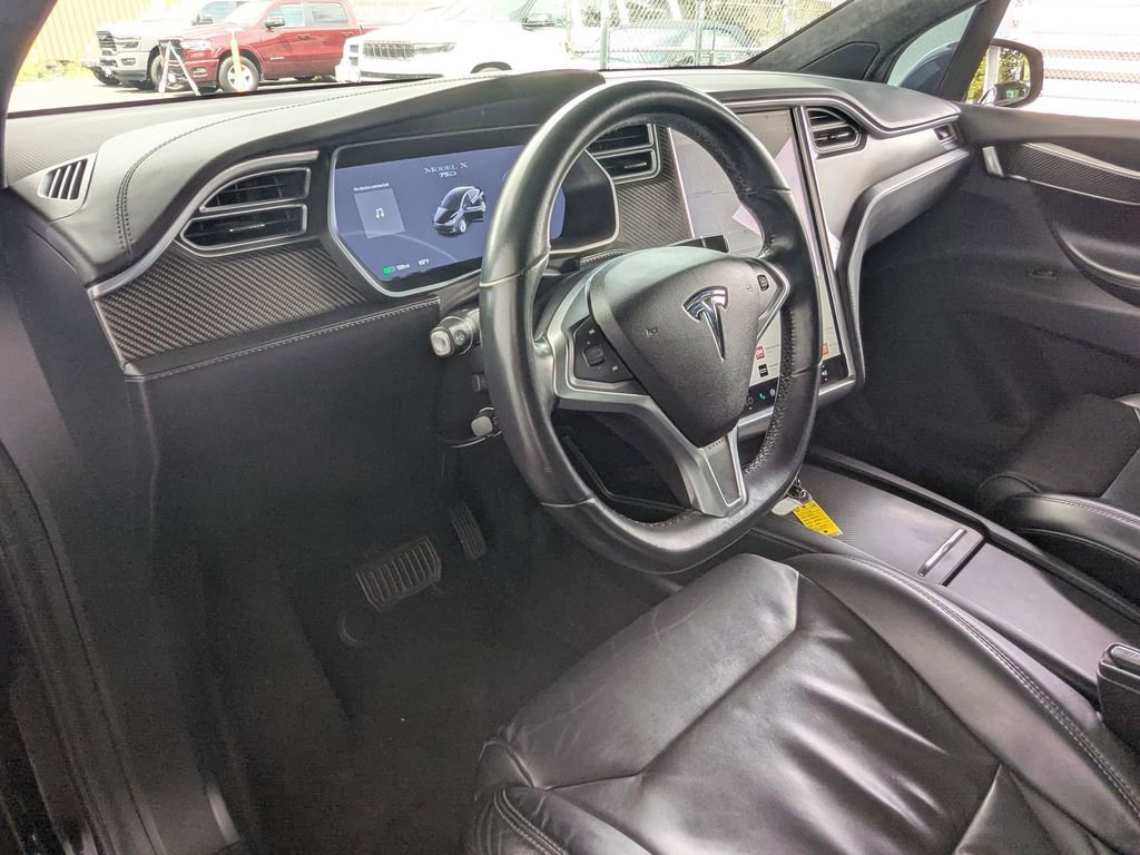 Used 2017 Tesla Model X 75D AWD/4WD image 9